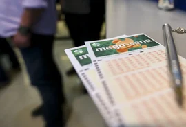 Mega-sena pode pagar prêmio de mais de R$ 100 milhões nesta quinta