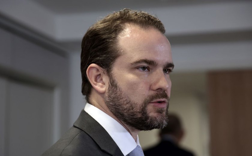 Novo Desenrola já beneficiou 6 milhões de pessoas, diz Dario Durigan