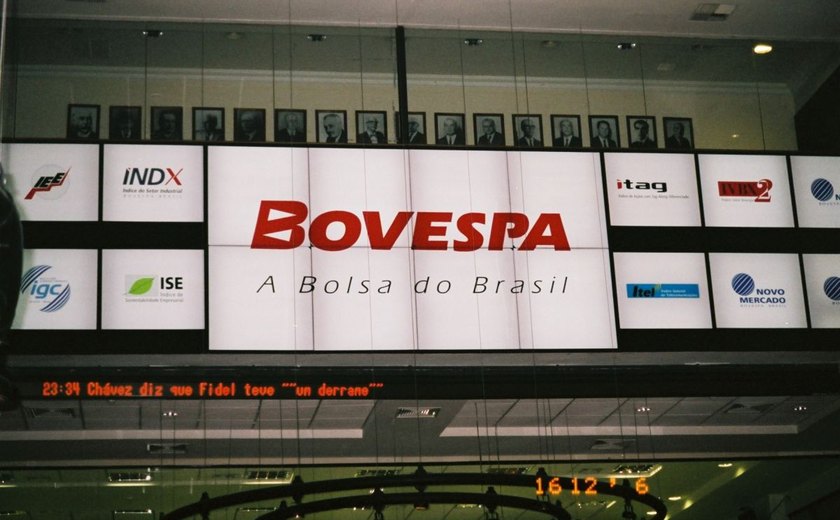 Bovespa sobe 2% em dia de otimismo com cenário político