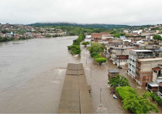 Mais de 430 mil pessoas são afetadas pela chuva na Bahia