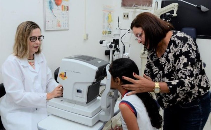 Sesau garante óculos de grau a mais de 100 alunos de três escolas públicas