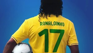 Barcelona vê apoio de Ronaldinho a Bolsonaro como incompatível aos valores do clube