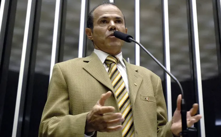 Morre  aos 68 anos, o ex-deputado federal Antônio Carlos Chamariz