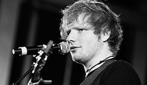 “Não me considero uma pessoa masculina”, afirma Ed Sheeran