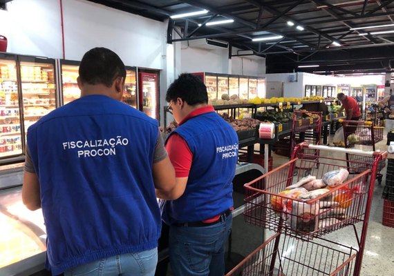 Procon/AL encerra mês de outubro com mais de 300 ações de fiscalização