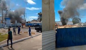 Incêndio em máquina mobiliza 11 bombeiros durante obra no Jaraguá, em Maceió