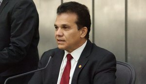 Deputado anuncia R$ 60 milhões para maternidade em Arapiraca