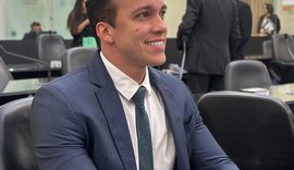 Deputado Leonam cobra que MS inclua a vacina contra meningite do tipo B no SUS