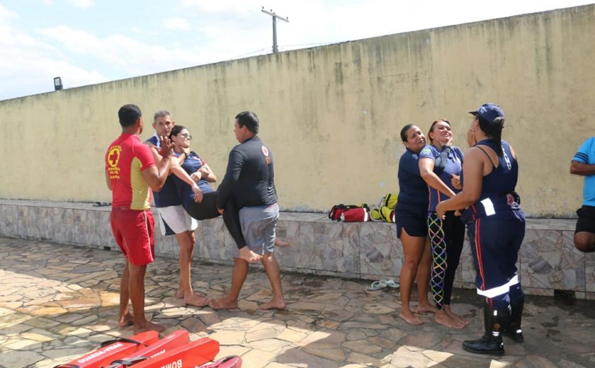 Profissionais do Samu participam de capacitação para salvamento aquático
