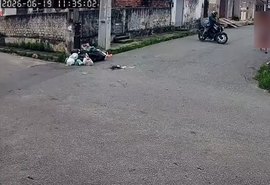 Casal tem casa arrombada e objetos furtados enquanto trabalhava no Jacintinho