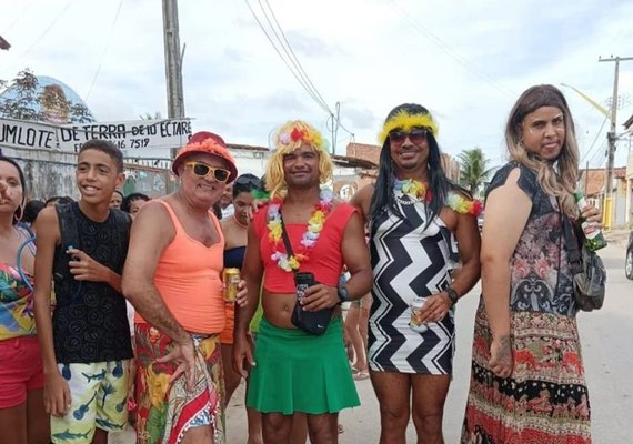 Blocos de rua fazem parte da tradição no Litoral Norte alagoano