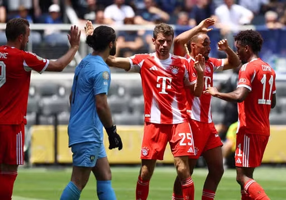 Bayern massacra Auckland City e faz 10x0 em estreia na Copa do Mundo de Clubes