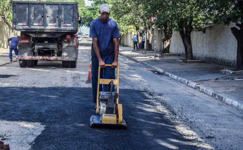Prefeitura executa obras de infraestrutura por toda a cidade de Maceió
