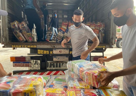 Governo de Alagoas conclui entrega de cestas básicas aos 102 municípios do estado