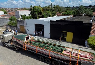 Símbolo do Circuito de Cinema, Canoa de Tolda chega a Penedo para restauração coordenada pela Ufal