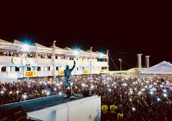 Festa de Bom Jesus dos Navegantes atrai mais de 60 mil pessoas