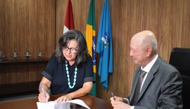 TCE e Crea/AL assinam aditivo do Termo de Cooperação mútua