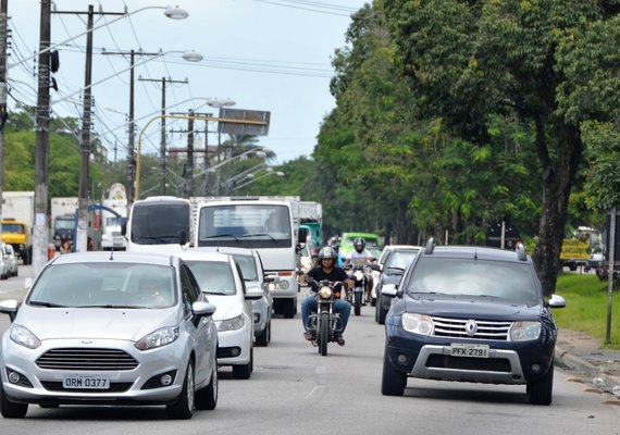 Condutores e pedestres têm obrigações necessárias para evitar acidentes nas vias públicas