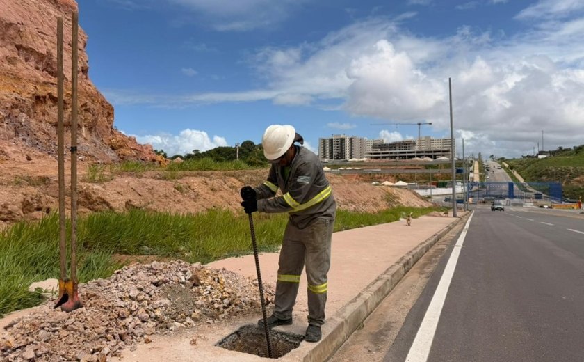 Prefeitura inicia implantação de rede de iluminação pública em nova avenida