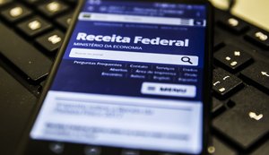 Receita paga nesta sexta lote residual de restituição do IRPF