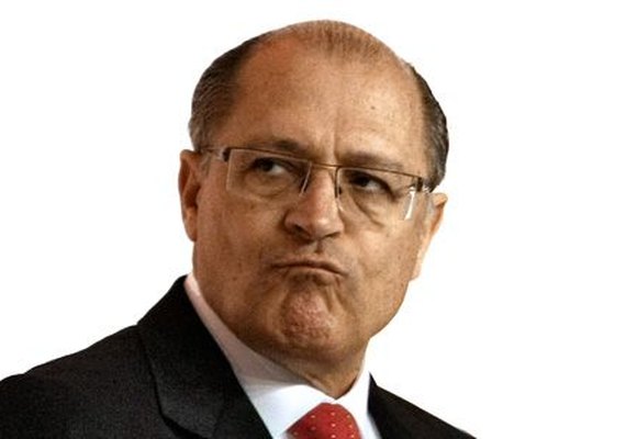 Alckmin ameaça apoiar candidato anti-Aécio na Câmara