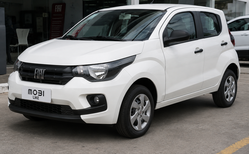 Carro roubado em assalto é encontrado abandonado no Centro de Maceió