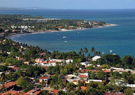 Ex-policial militar de Alagoas é executado em praia na cidade de Ipojuca-PE