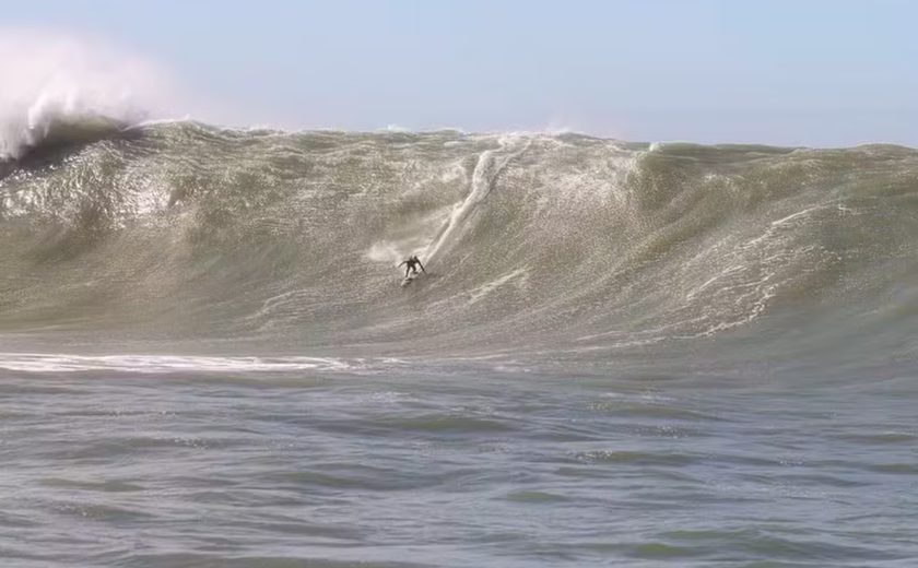 Como ciclone extratropical pode ter causado onda de 15 metros, a maior já surfada no Brasil