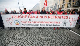 França tem dia de greve geral contra reforma da Previdência