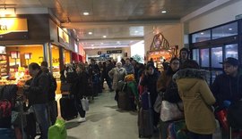 Turistas brasileiros relatam caos no aeroporto de Bariloche após nevasca