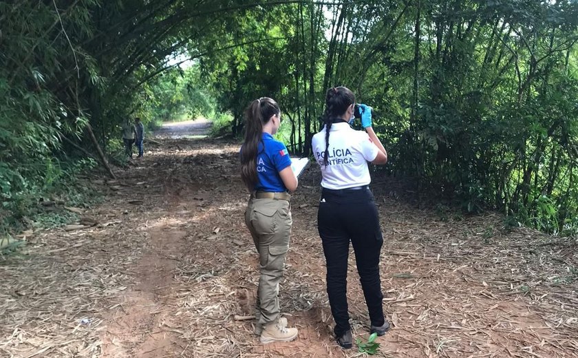 Polícia Científica pericia local de achado cadavérico em Teotônio Vilela