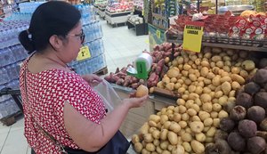 Preço da cenoura aumenta 30% e consumidor opta por outros legumes