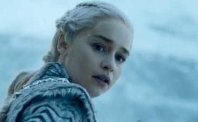 Emilia Clarke diz que teve aneurismas enquanto filmava Game of Thrones