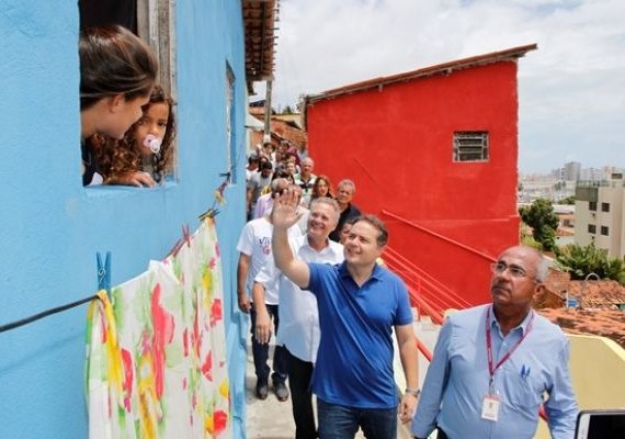 Renan Filho anuncia construção de centro esportivo e de convivência no Jacintinho