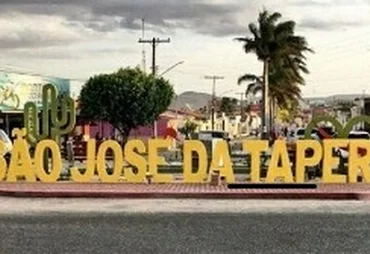 Homem fica ferido em colisão entre moto e carro de boi na AL-220, em São José da Tapera