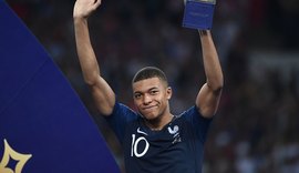 Didier Deschamps compara papéis de Mbappé em 2018 com o de Henry em 1998