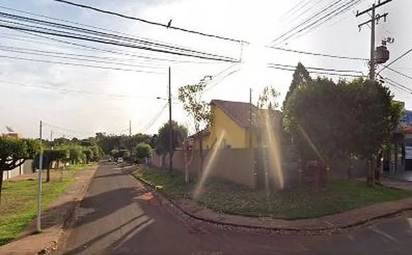 Mato Grosso do Sul: homem se irrita com bom dia, persegue e atira em três jovens