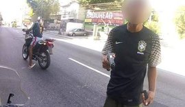 Motociclista baleado grava assalto na zona norte do Rio de Janeiro