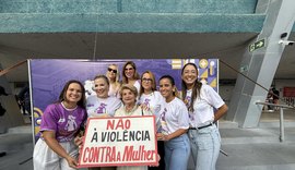 Rede de Atenção às Violências participa da Campanha Lugar de Mulher é no Rei Pelé