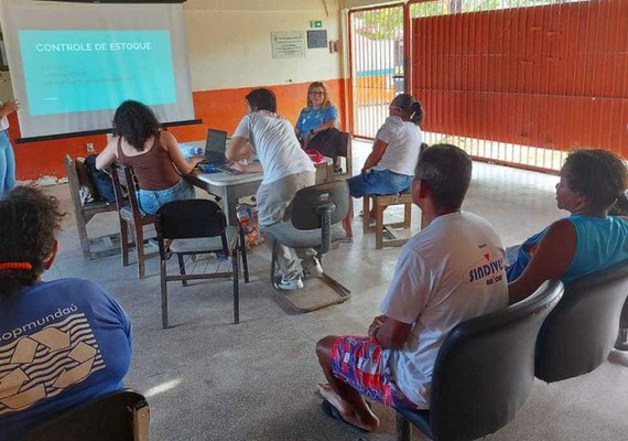 Catadores de recicláveis do Vergel do Lago se organizam com apoio da Ufal