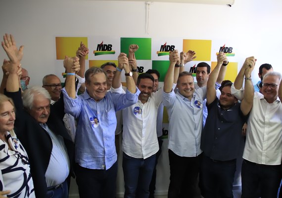 MDB e PDT selam acordo para eleições em Alagoas