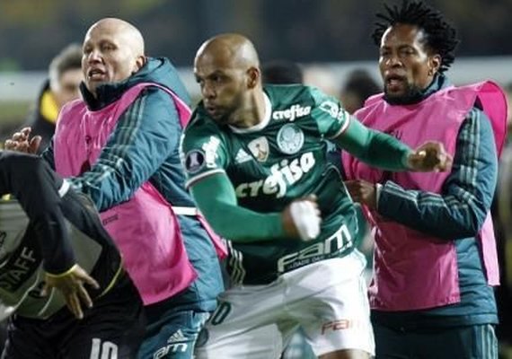 Felipe Melo explica desentendimento com Cuca e nega propostas faladas em áudio
