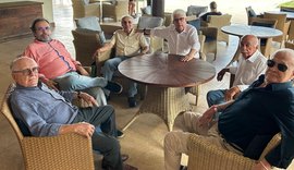 Empresários e economistas se confraternizam durante almoço em Maceió discutindo questões importantes de AL