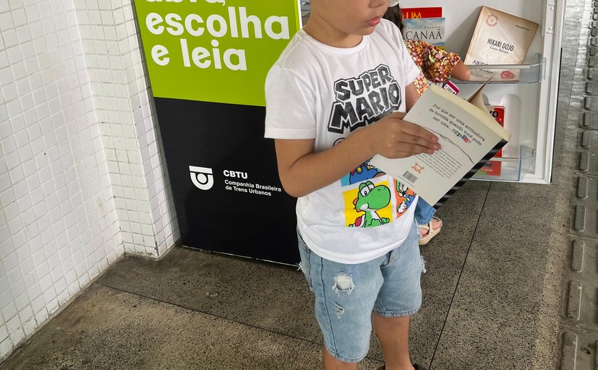 No Mês das Crianças, Geladeira Literária necessita de doação de livros infantis