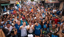 Benedito Bentes celebra candidatura de Renan Filho com mais de 7 mil pessoas nas ruas