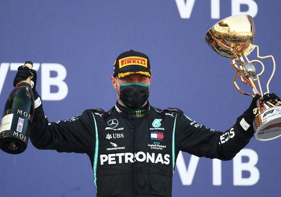 Valtteri Bottas ganha GP da Rússia após punições afastarem Hamilton de recorde