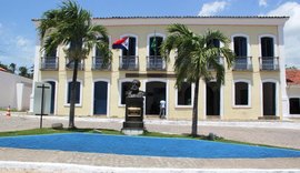Prefeitura de Marechal Deodoro abre editais para quatro Processos Seletivos