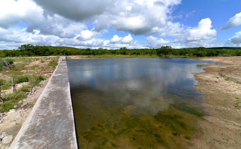Governo entrega 17 barragens em Delmiro Gouveia e Água Branca