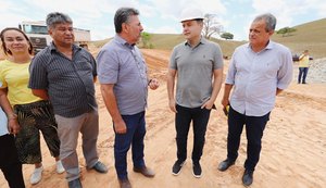 Obras de pavimentação avançam em Pindoba e Belo Monte