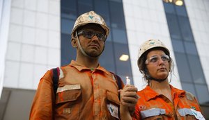 Pela segunda vez, manifestantes protestam em frente à sede da Vale